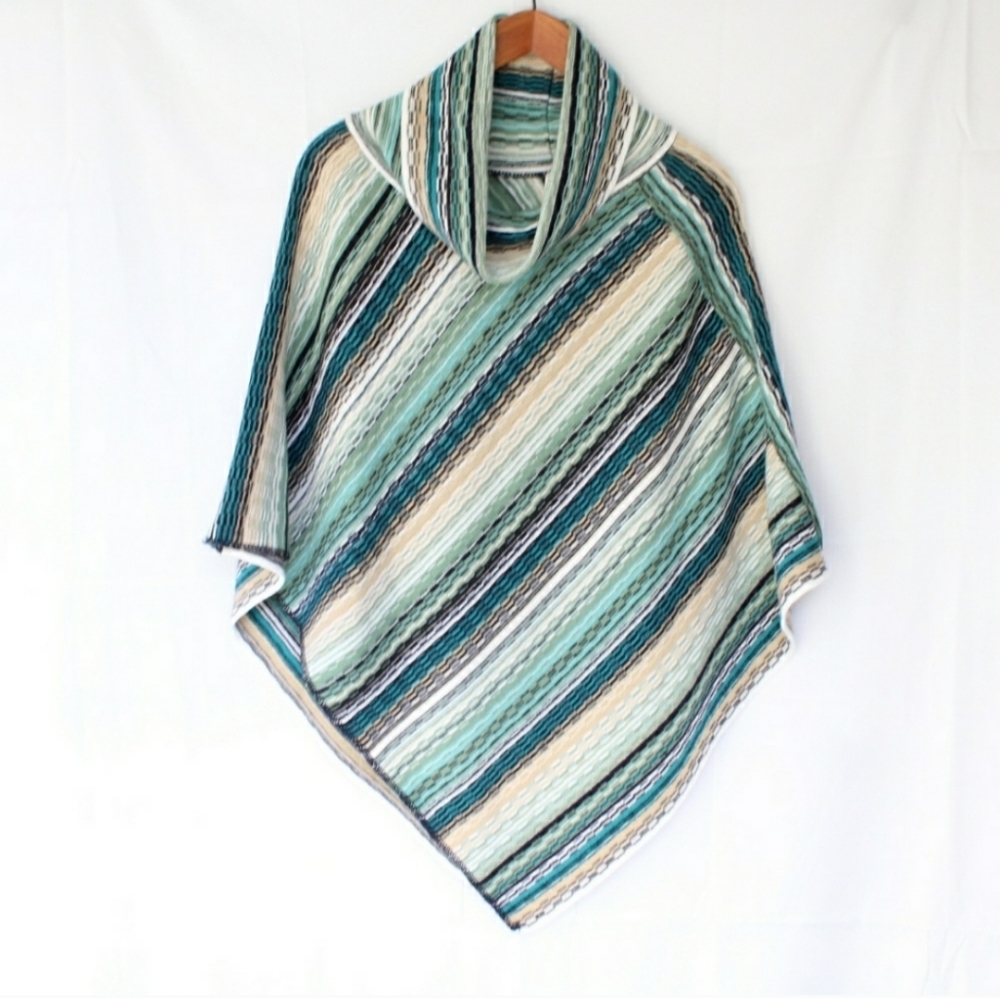 NEW Patterned sweater cowl neck Poncho